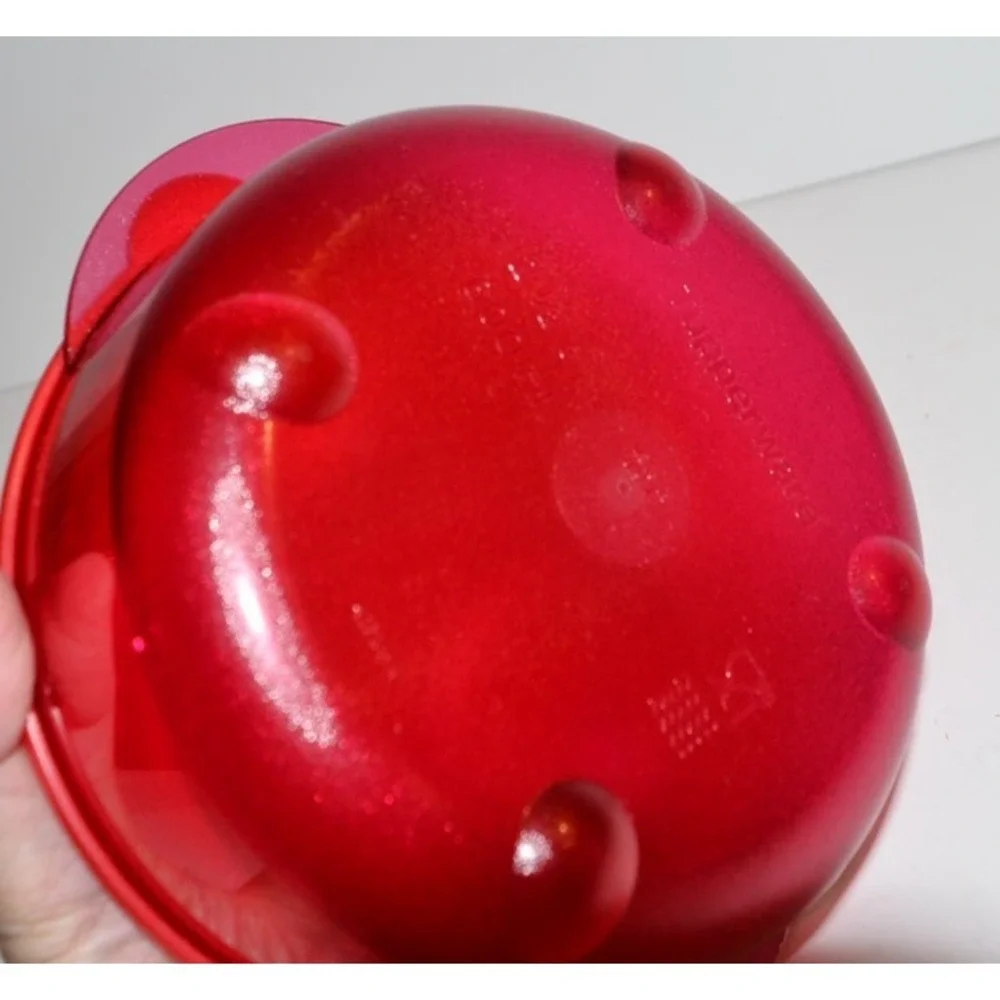 Tupperware Rock N Serve Microwaveable Container 2.5 Cups 4151A Red
